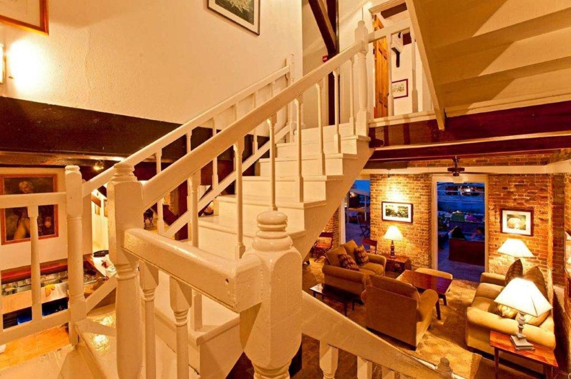 Admiral'S Inn And Gunpowder Suites English Harbour Buitenkant foto