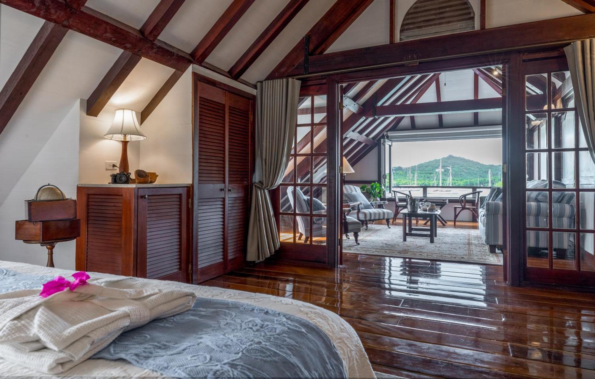 Admiral'S Inn And Gunpowder Suites English Harbour Buitenkant foto