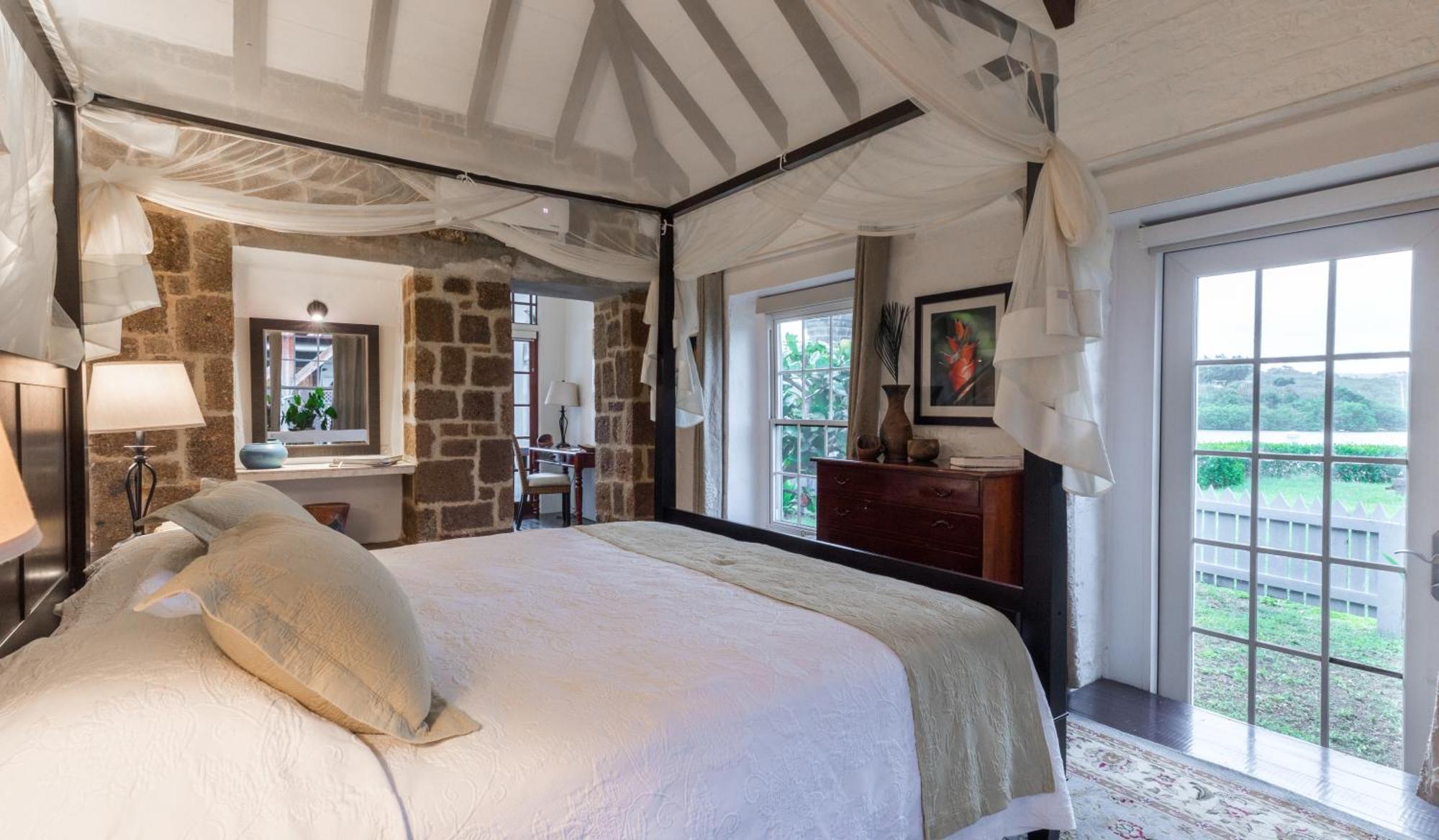 Admiral'S Inn And Gunpowder Suites English Harbour Buitenkant foto